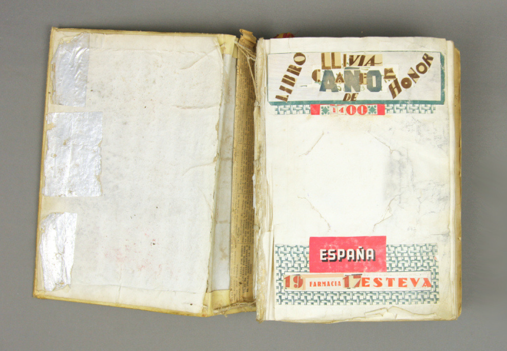 Micro exposició llibre-honor