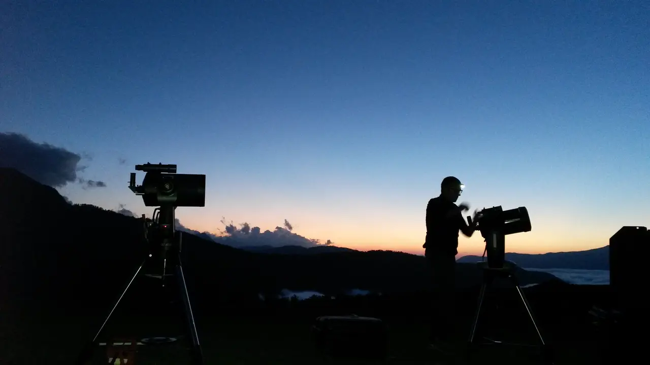 ESPOT_-_STARLIGHT (1)