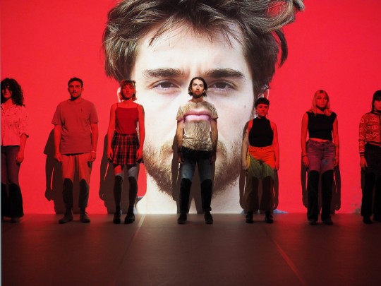 ZW50cmVlLWRlcy1hcnRpc3Rlc19hZ2VuZGFhZC5qcGc=